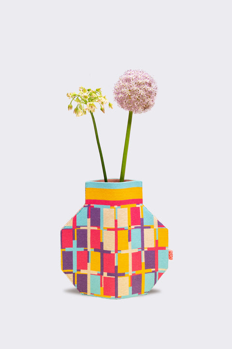 Botanica Knitted Vase (Monster Building: Cross)