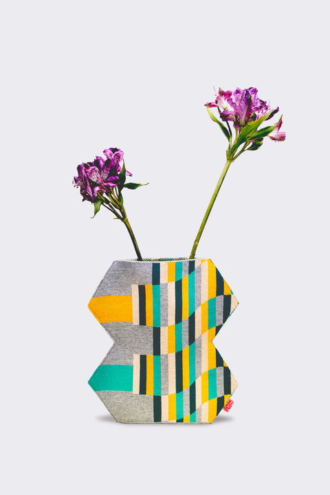 Botanica Knitted Vase (Monster Building: Horizon)